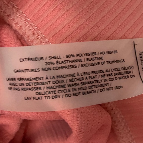 Simons i.FIV5 Twist Front Crop Top - Picture 4 of 4